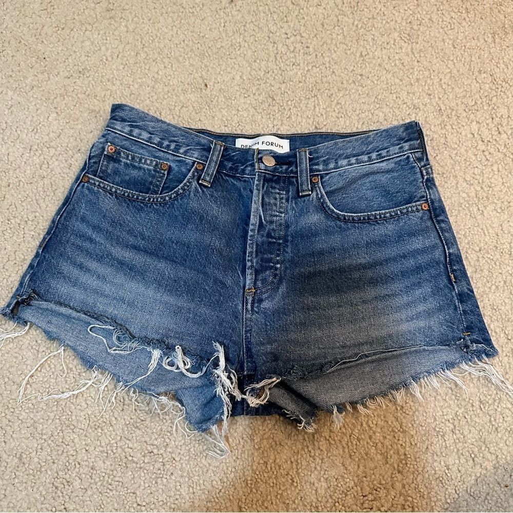 Aritzia the Denim Forum the Yoko Short size 27 shorts🐚🌸?